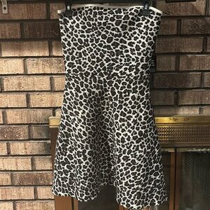 Strapless leopard print dress